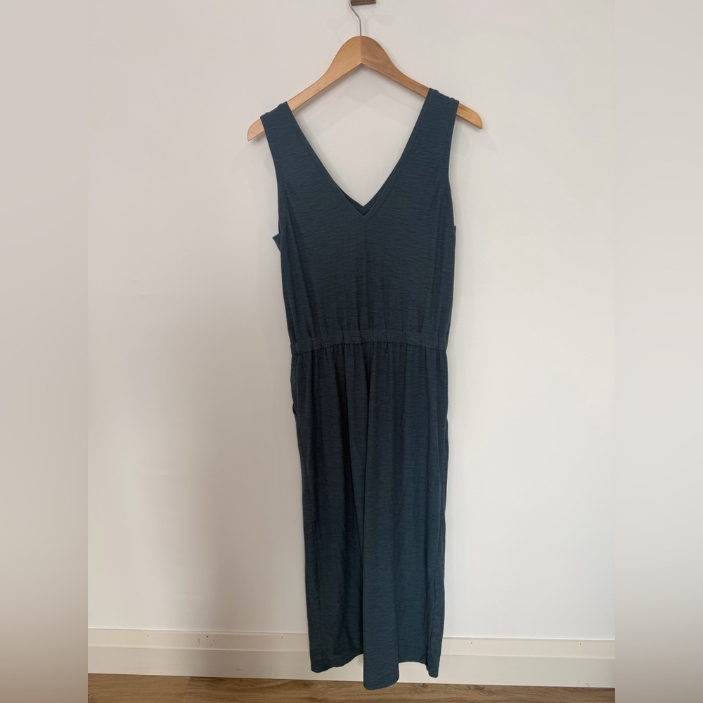 Old Navy Dark Teal Sleeveless Jumpsuit – Stretchy & Petite (Size Medium P) 💙✨ - Picture 4 of 8